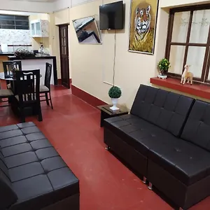 Casa Familiar Jennings Apartment