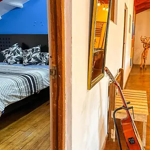 De Alegria Apartment *
