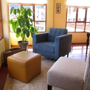 View Downtown Apartment *
