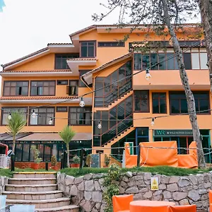 Hostel Wild Rover *