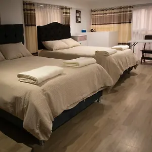 La Almudena Hogar Tranquilo Y Acogedor Apartment *