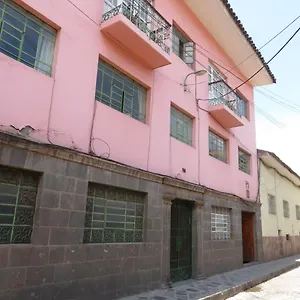 Tinki Hostel Cusco
