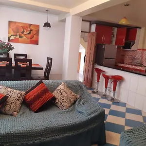 Daire Rosa Elena 09 Pax Departamento Moderno Movilidad Incluida