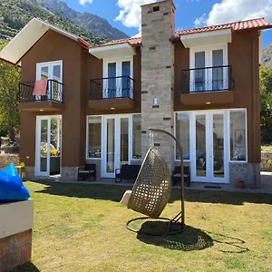 Villa Auka Boutique