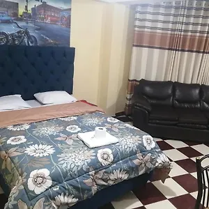 Emperador Guest house *