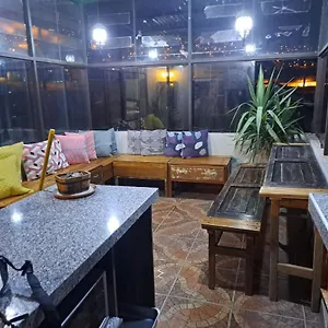Bed & Breakfast Yllari's