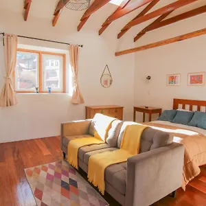Sonqo, Con Lindas Vistas En Cuesta San Blas 561 *