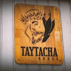 ホステル Taytacha House